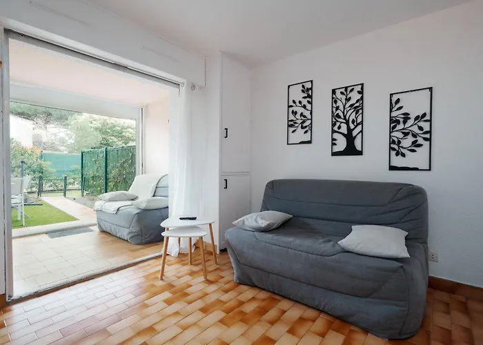 La Cassiopee - Parking Prive Agde